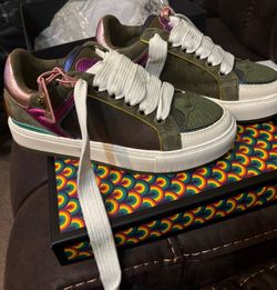 By Kurt Geiger-Woman’s Colorful Low-Top Sneakers w/Olive, Pink & White Accents