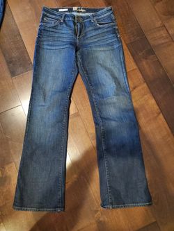 Womens SiZe 6 KUT Bootleg Jeans