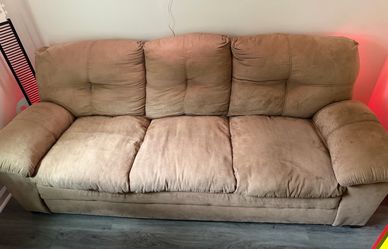 Super Comfy Plush Microfiber Sofa – Great Condition!