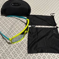 Oakley Sutro Sunglasses Yellow Blue Frame W/ Case & Cloth – Brand New