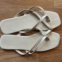 Banana Republic Strappy Flat Sandals size  8