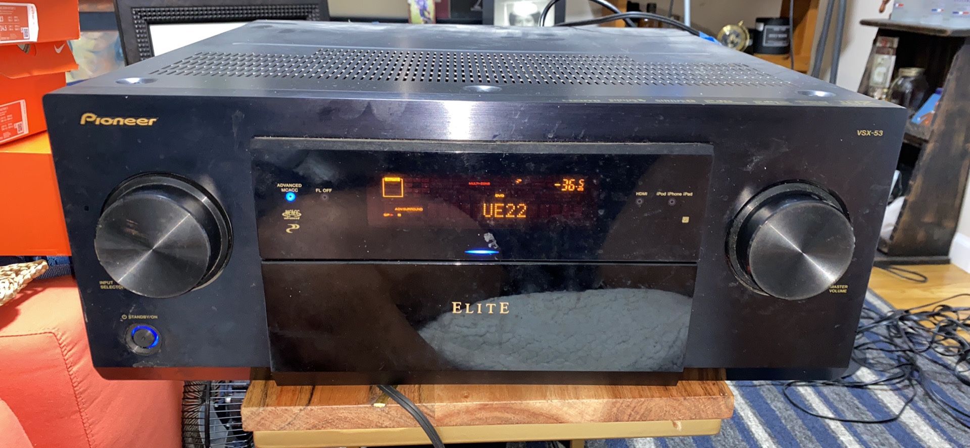 (For parts) Pioneer Elite VSX 53 7.1 Channel 110 Watt Receiver (error code UE22) for parts!