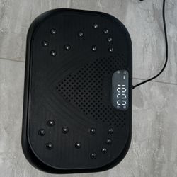Full Body Vibration Plate 