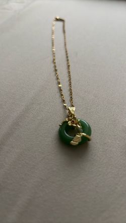 Round Show Necklace