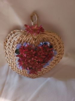 Decorative piece