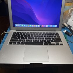 Apple MacBook Air ( 13 Inch ,Early 2015 ) 1.6 GHZ Dual Core Intel Core I5 8 GB Ram & 512 GB HD  