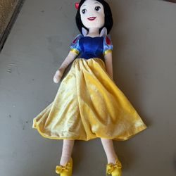 Disney Store Snow White 22” Plush Soft Doll Stuffed Animal