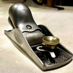 Stanley No. 18 Knuckle Cap Block Plane.