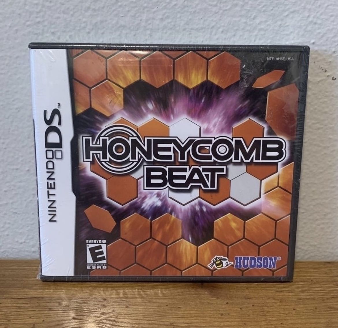 Honeycomb Beat Nintendo DS NEW SEALED Video Game Music Rhythm Puzzle Retro 2006
