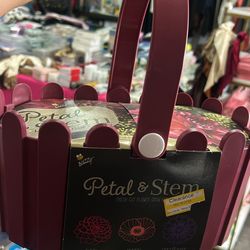 Petal stem fresh cut flower garden