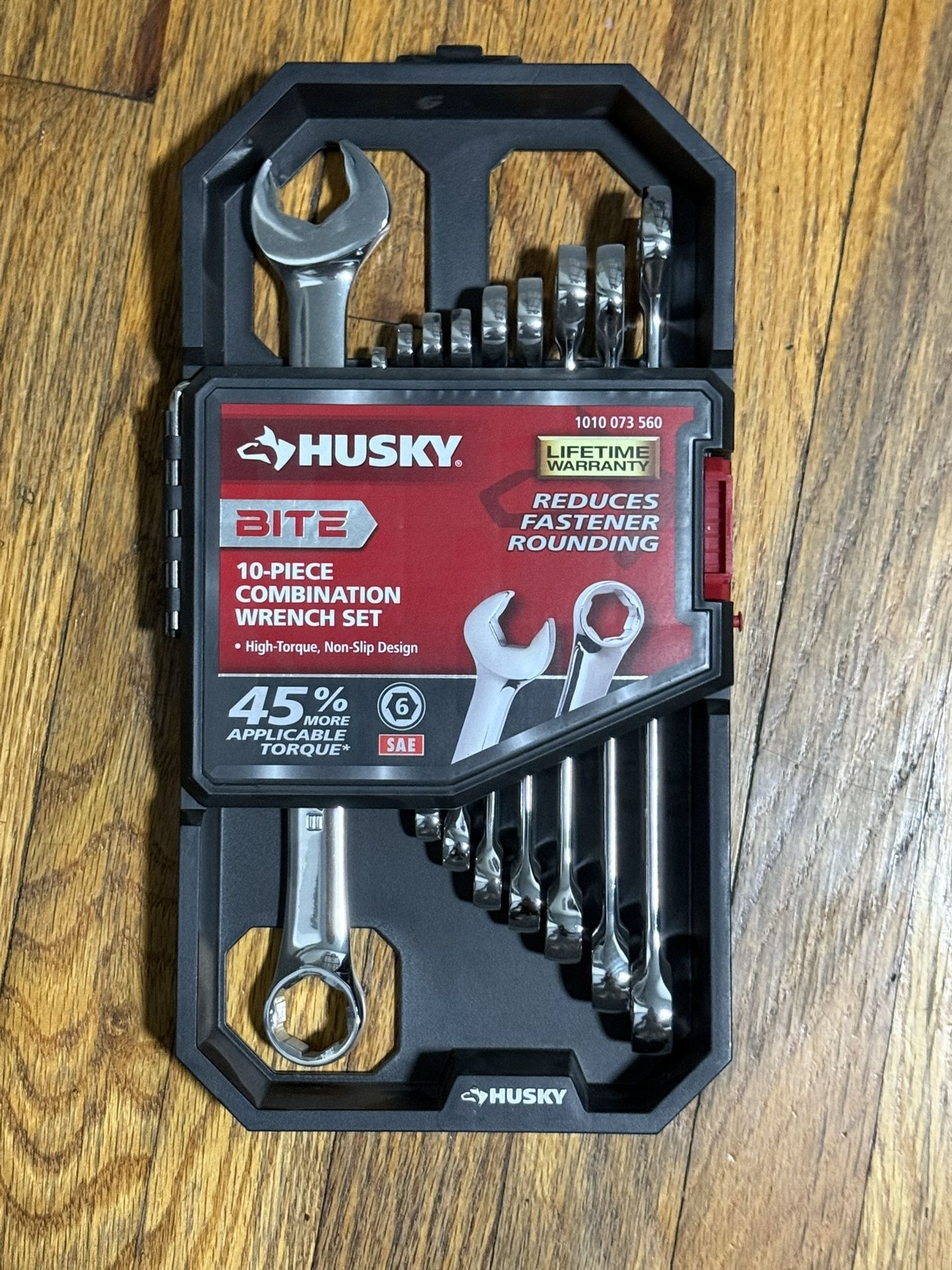 Husky 10 piece combination wrench set SAE (BRAND NEW!!)