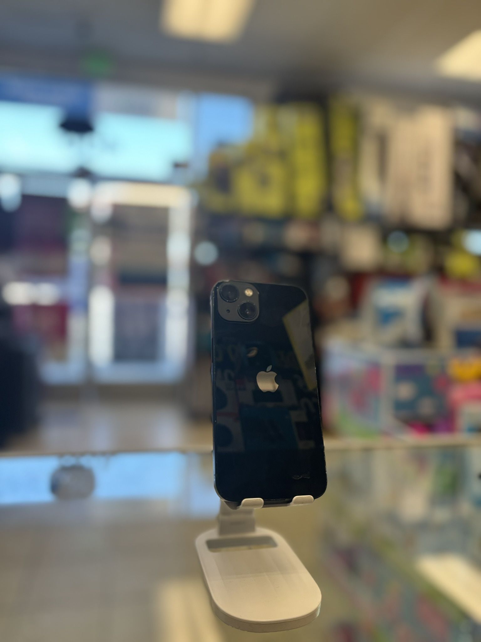 iPhone 13 (unlocked)