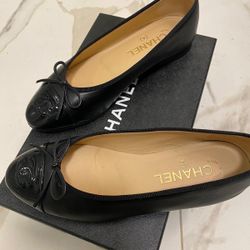 Chanel Flats Black Brand New Never Worn Size 6.5