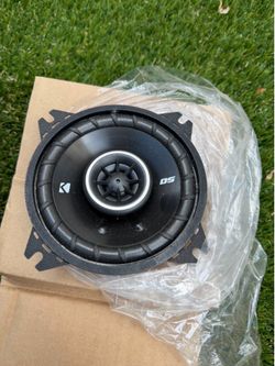 Kicker 43DSC504 D-Series 5.25” 200W 2-way 4-Ohm coaxial audio speakers for car