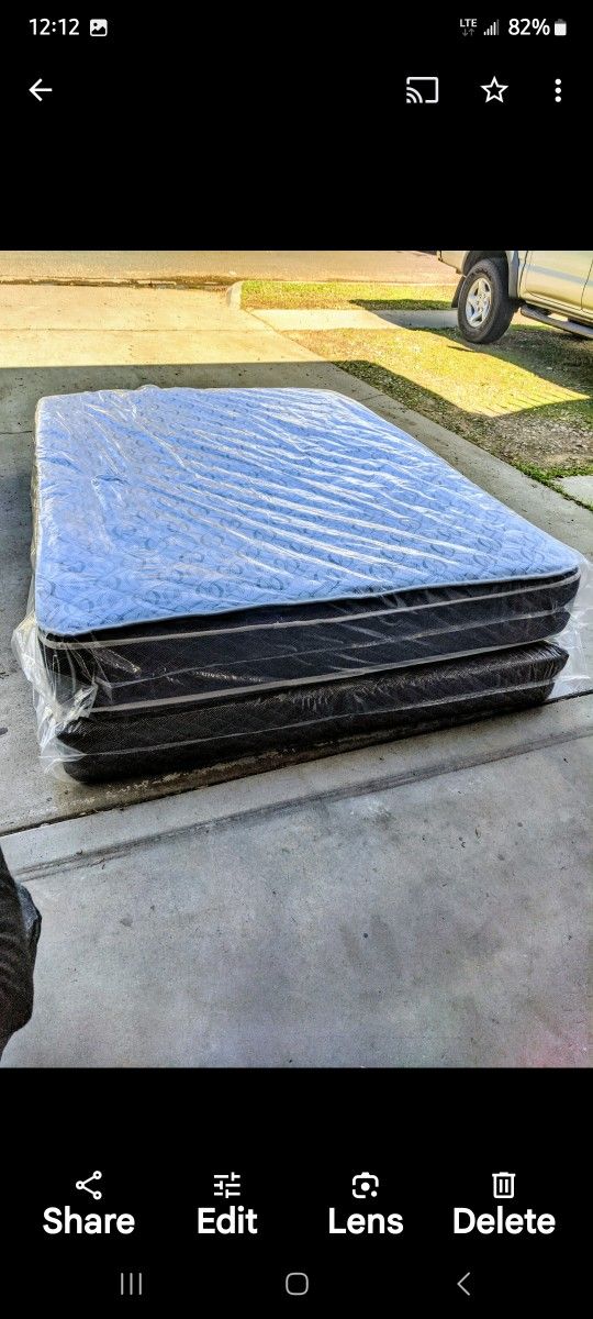 QUEEN SIZE MATTRESS AND BOX SPRING PILLOW TOP NEW