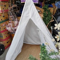 Happy Teepee Kids Tent