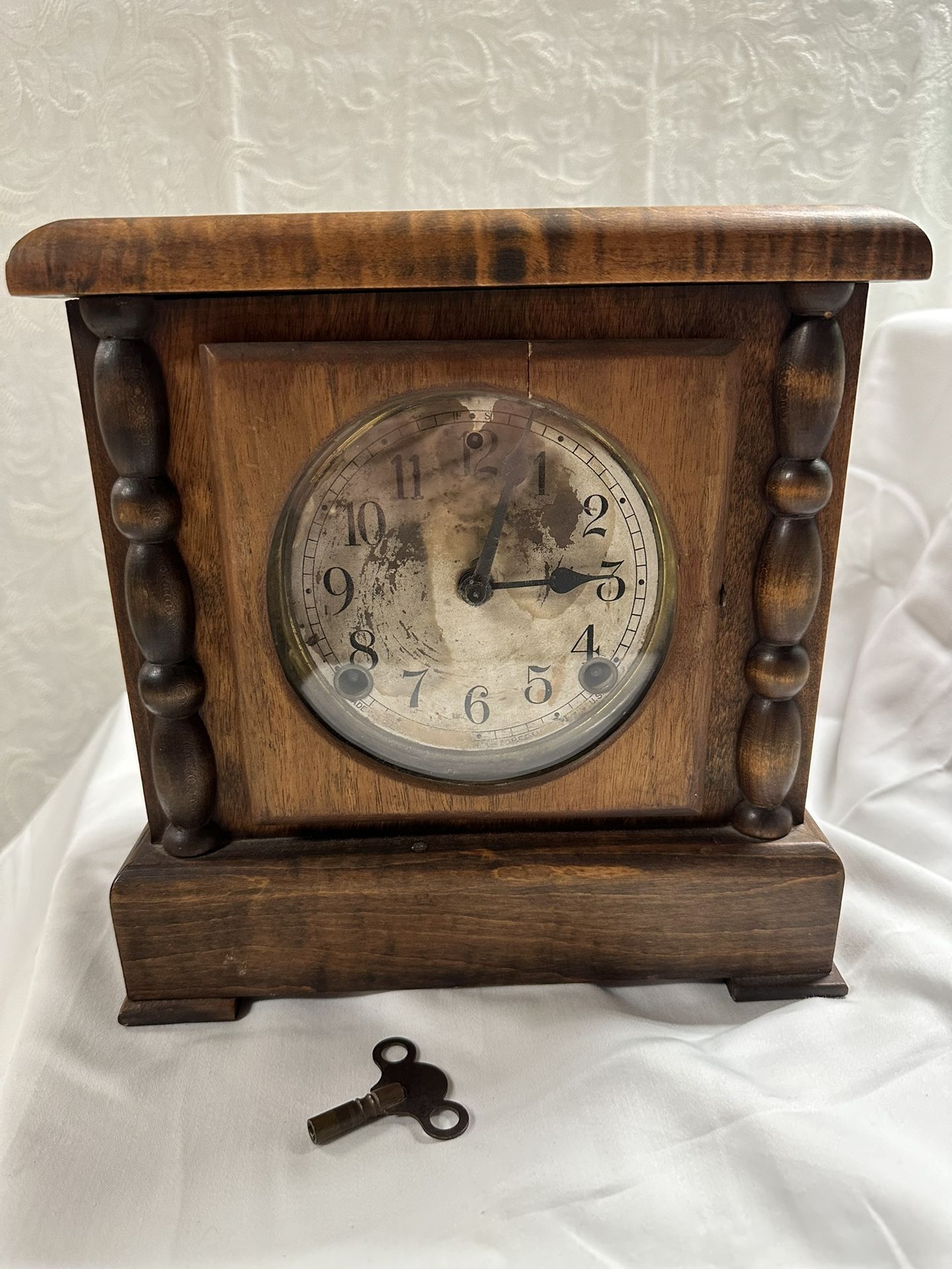 Antique Sessions Mantle Clock