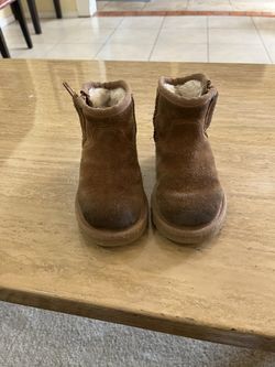 Size 8c Toddler Ugg Boots