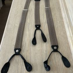 Like New, Good Quality Men’s Beige Suspenders