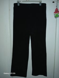 Brand New Kids Black Pants Size 14/16 5$
