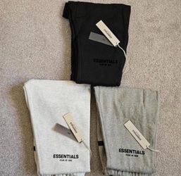 Essential cuffed sweatpants