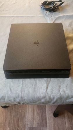 PS4 Slim