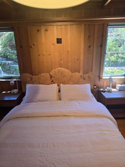 Burlwood Bed