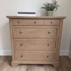 Small Dresser 