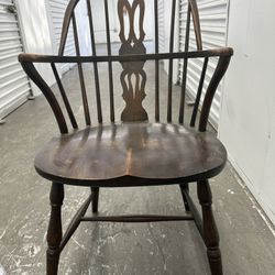Antique Windsor Chair