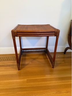 Wicker side table/small desk