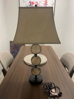 Table lamp