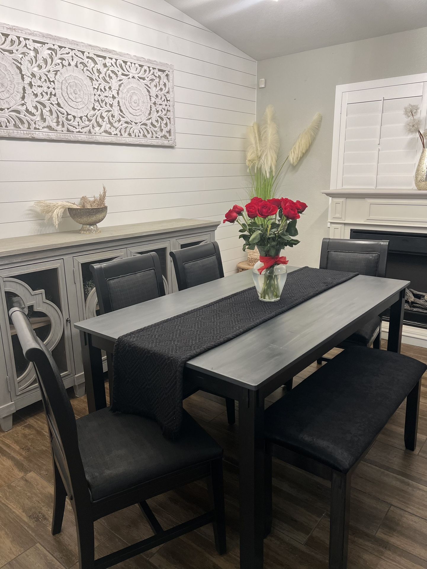 Dinning Table