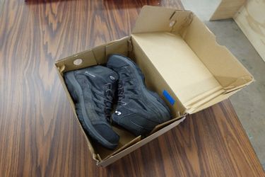 Columbia Crestwood Mid Waterproof Hiking Boots – Men’s Size 11 Wide