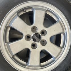 1 wheel good rim toyota Pruis