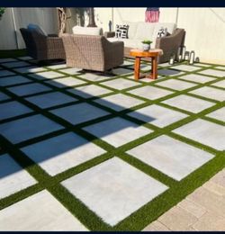24 x 24 Concrete walking pavers 26 pieces