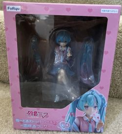 Miku Figure