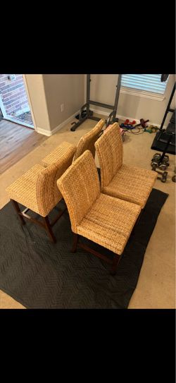 Set of 4 Woven/Wicker Dining Chairs