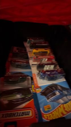 Mystery box full of hot wheels over 20