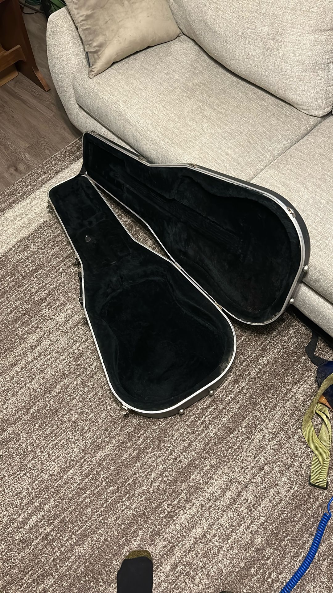 Hard Shell Guitar Case