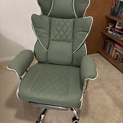 COMHOMA Big and Tall Gaming Chair with Pocket Spring Lumbar Support, Ergonomic Office Chair with Footrest, Executive Desk Chair with Outward Fixed Sof