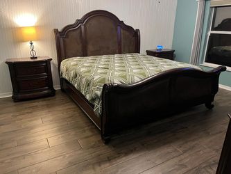 5-Piece King Bedroom Set – Solid Premium Wood – Bed, Dresser, Mirror, Chest & 2 Nightstands