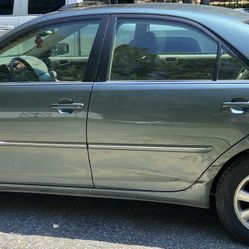 2004 Toyota Camry XLE V6