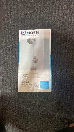 Brand new never used Moen Lindor 82504 SRN