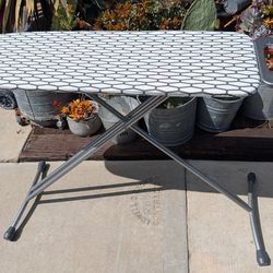 Nice modern style ironing board in good condition folding iron board table