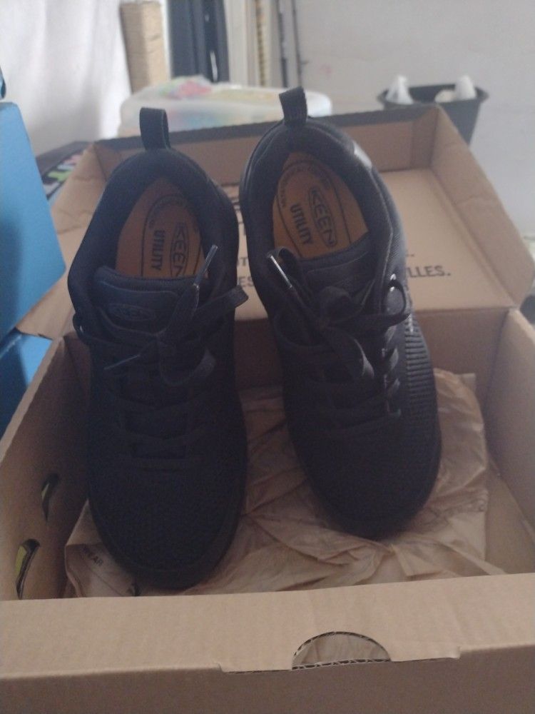 KEEN WOMEN'S WORK SHOES