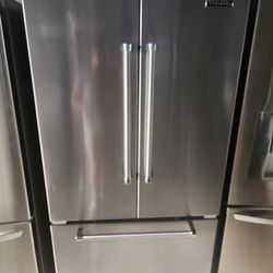 Refrigerator Viking 36inch