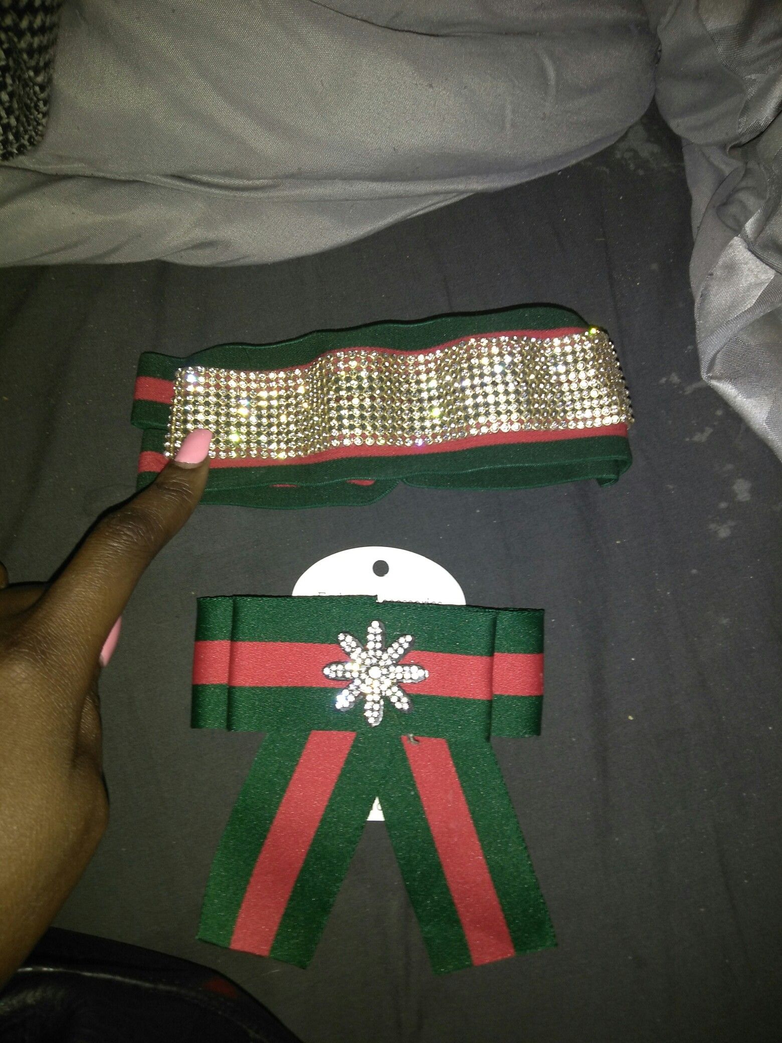 I head band & brouche