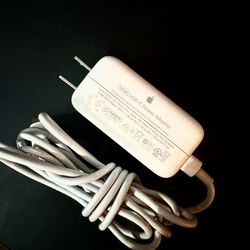 apple 30w usb-c power adapter