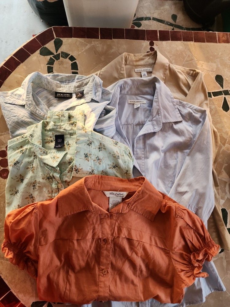 Woman's Size Medium Tops