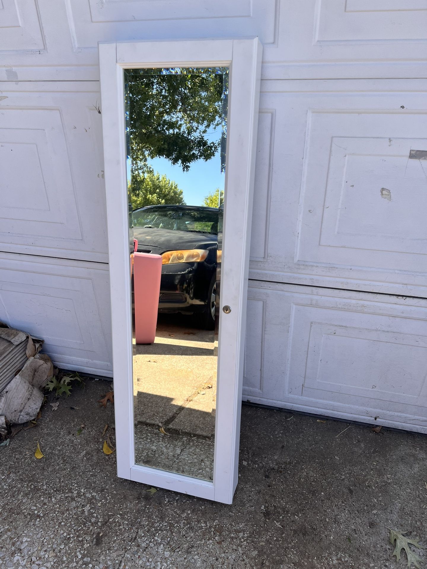 Jewelry Mirror Armoire White ( No Key)